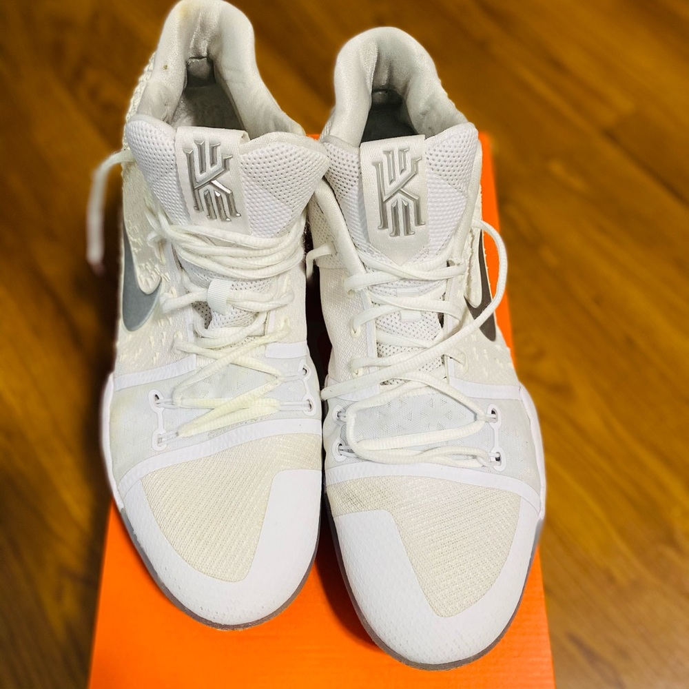 Kyrie 3 N7